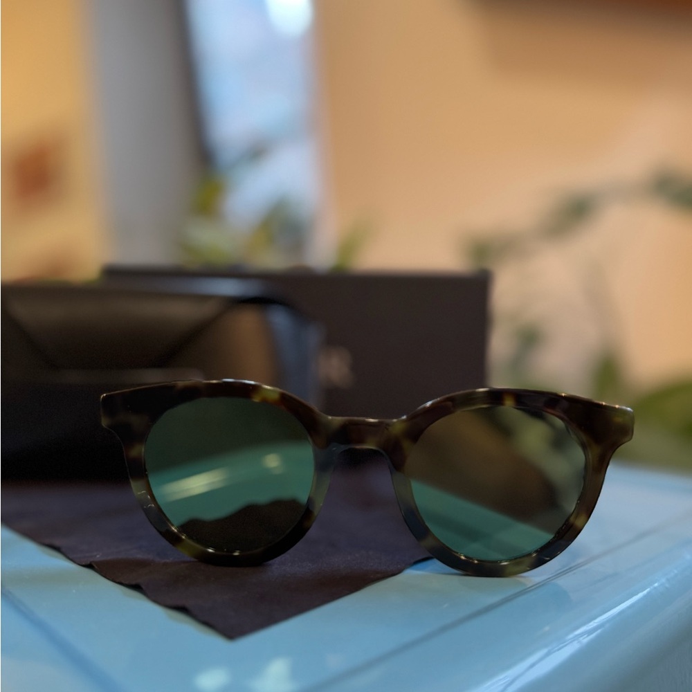 Dior Sunglasses - Picture 2 of 6